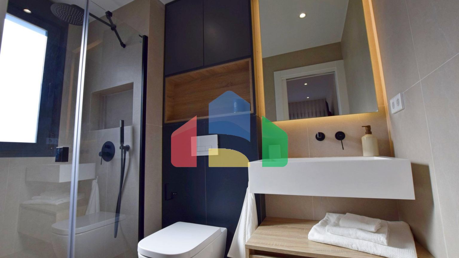 НОВЫЕ ВИЛЛЫ В КОНДАДО-ДЕ-АЛЬХАМА С ГОЛЬФ-ПОЛЕМ