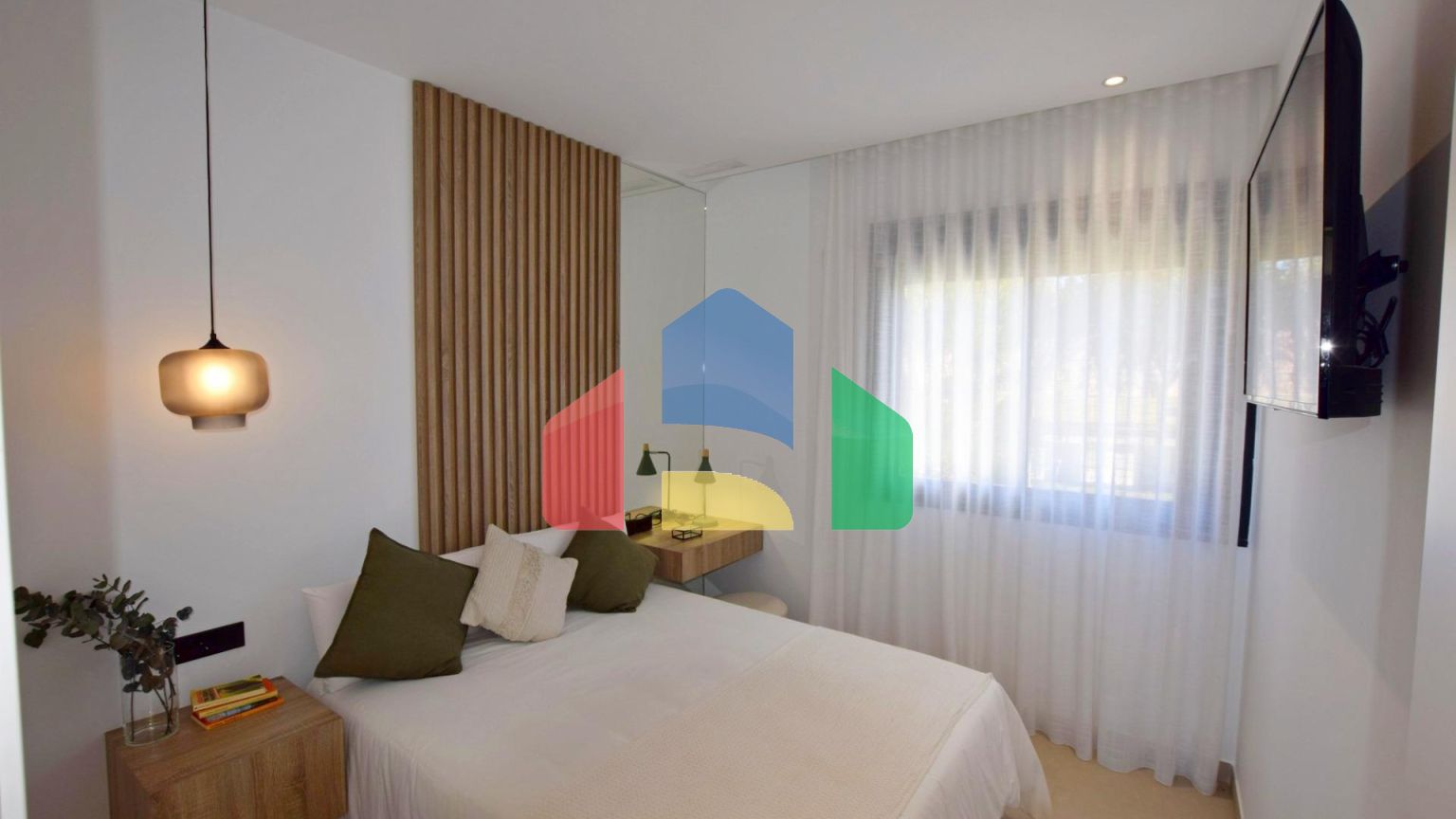 НОВЫЕ КВАРТИРЫ В КОНДАДО-ДЕ-АЛЬХАМА ГОЛЬФ-ПОЛЕ