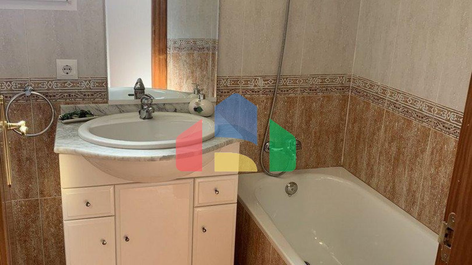 КРАСИВЫЕ КВАРТИРЫ С ВИДОМ НА МОРЕ В ЛА МАНГЕ