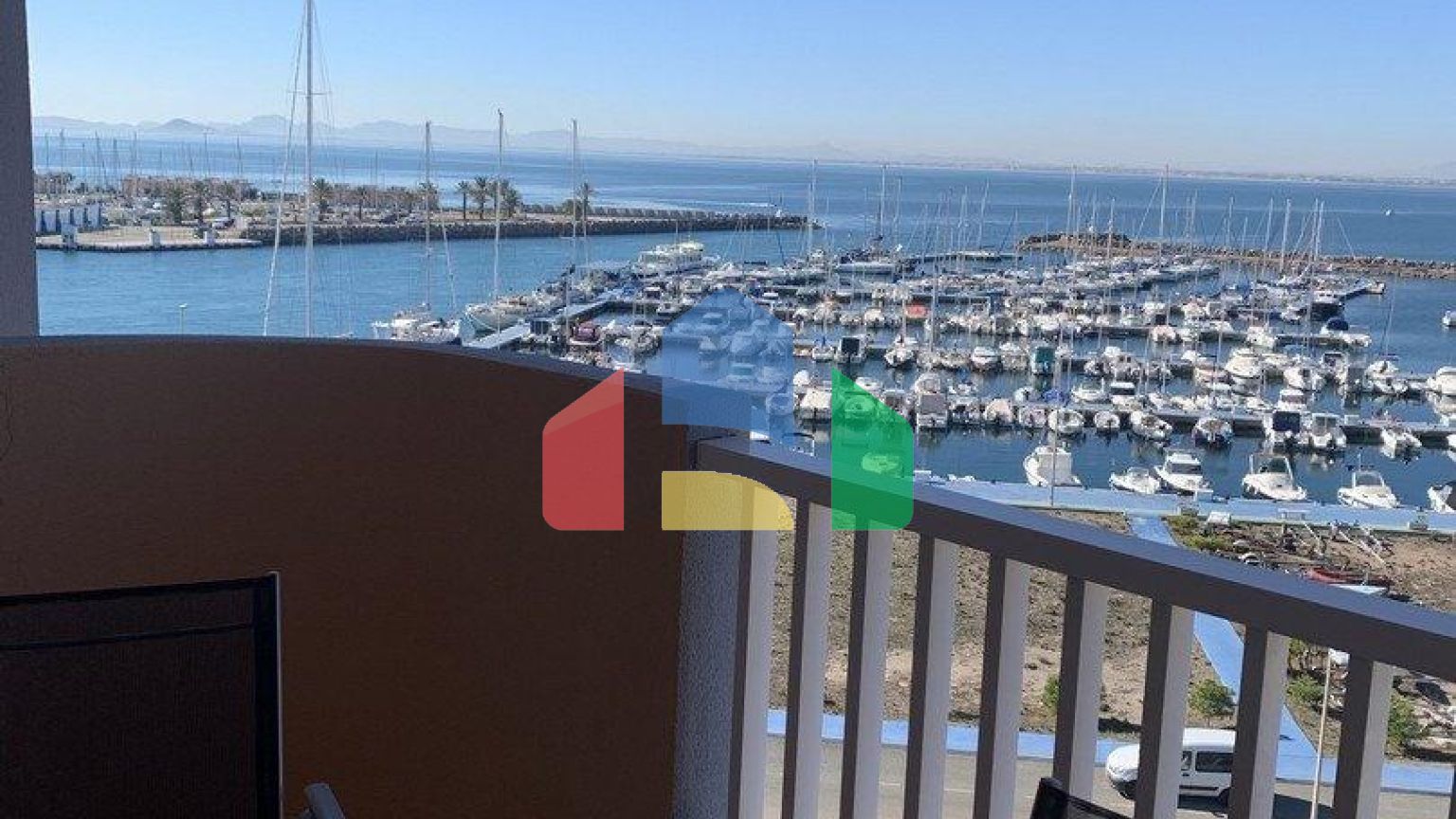 КРАСИВЫЕ КВАРТИРЫ С ВИДОМ НА МОРЕ В ЛА МАНГЕ