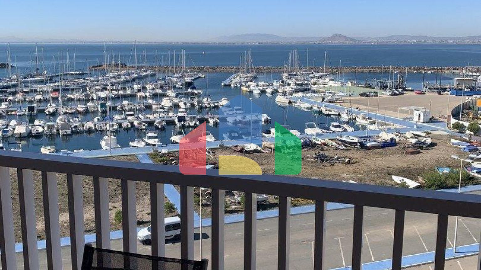 КРАСИВЫЕ КВАРТИРЫ С ВИДОМ НА МОРЕ В ЛА МАНГЕ