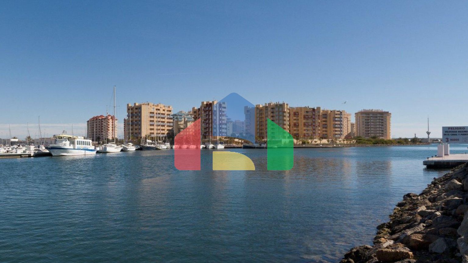 КРАСИВЫЕ КВАРТИРЫ С ВИДОМ НА МОРЕ В ЛА МАНГЕ