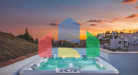 Прекрасная 2-спальная квартира с террасой в Бенахависе.