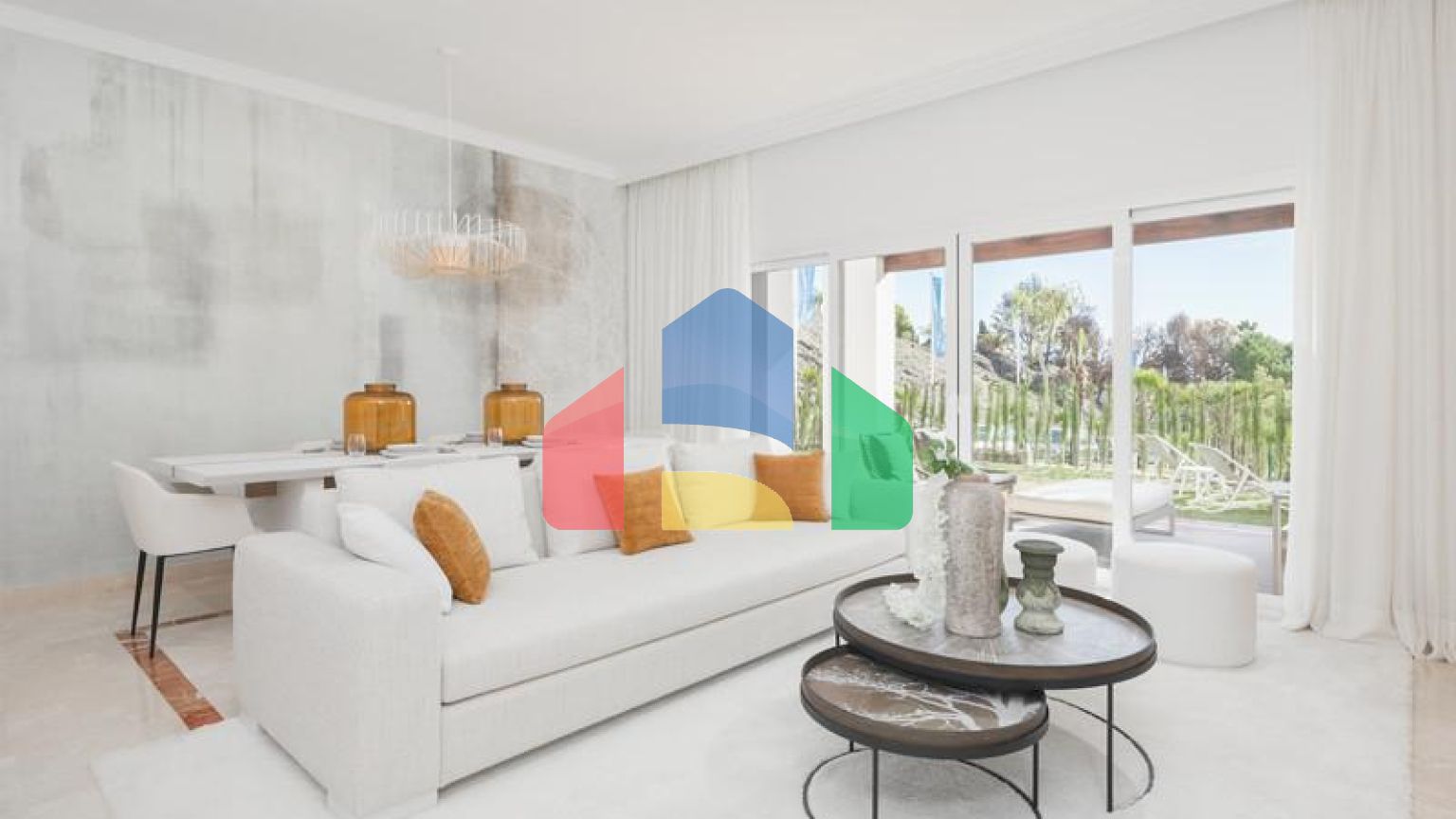 Прекрасная 2-спальная квартира с террасой в Бенахависе.