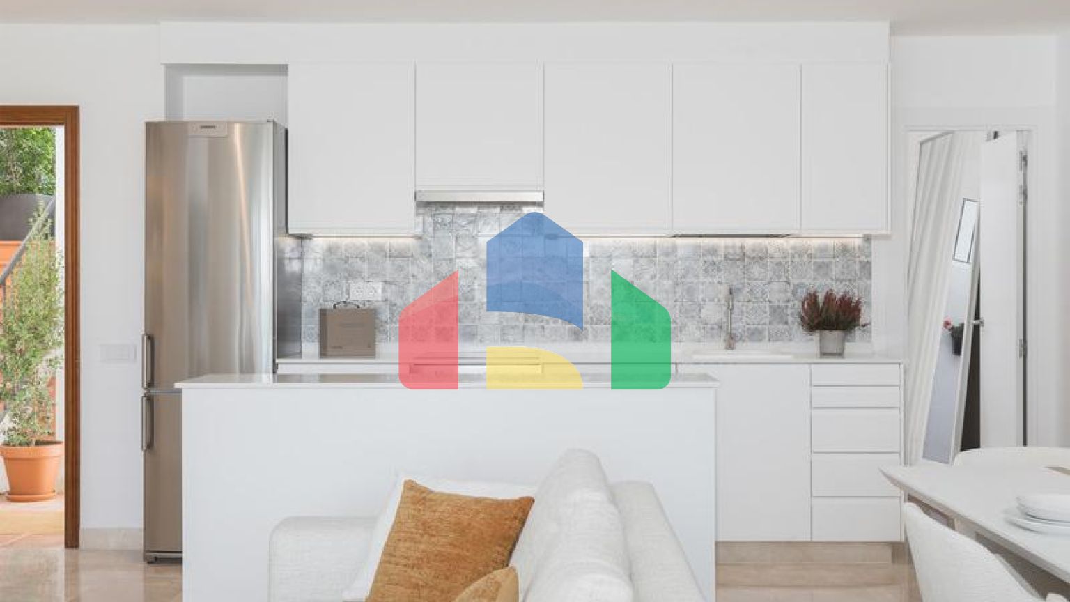 Прекрасная 2-спальная квартира с террасой в Бенахависе.