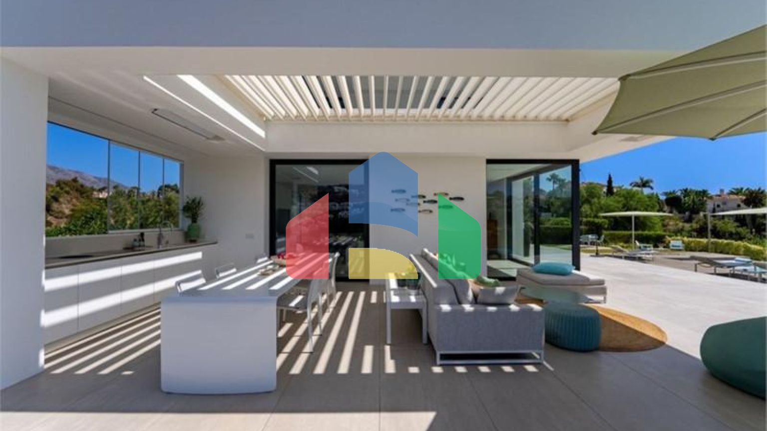 Роскошная Экологичная Вилла с Панорамным Видом в Ла-Кинта