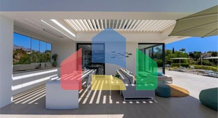 Роскошная Экологичная Вилла с Панорамным Видом в Ла-Кинта