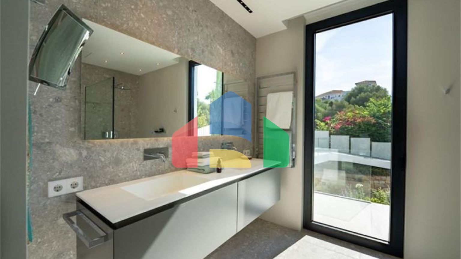 Роскошная Экологичная Вилла с Панорамным Видом в Ла-Кинта