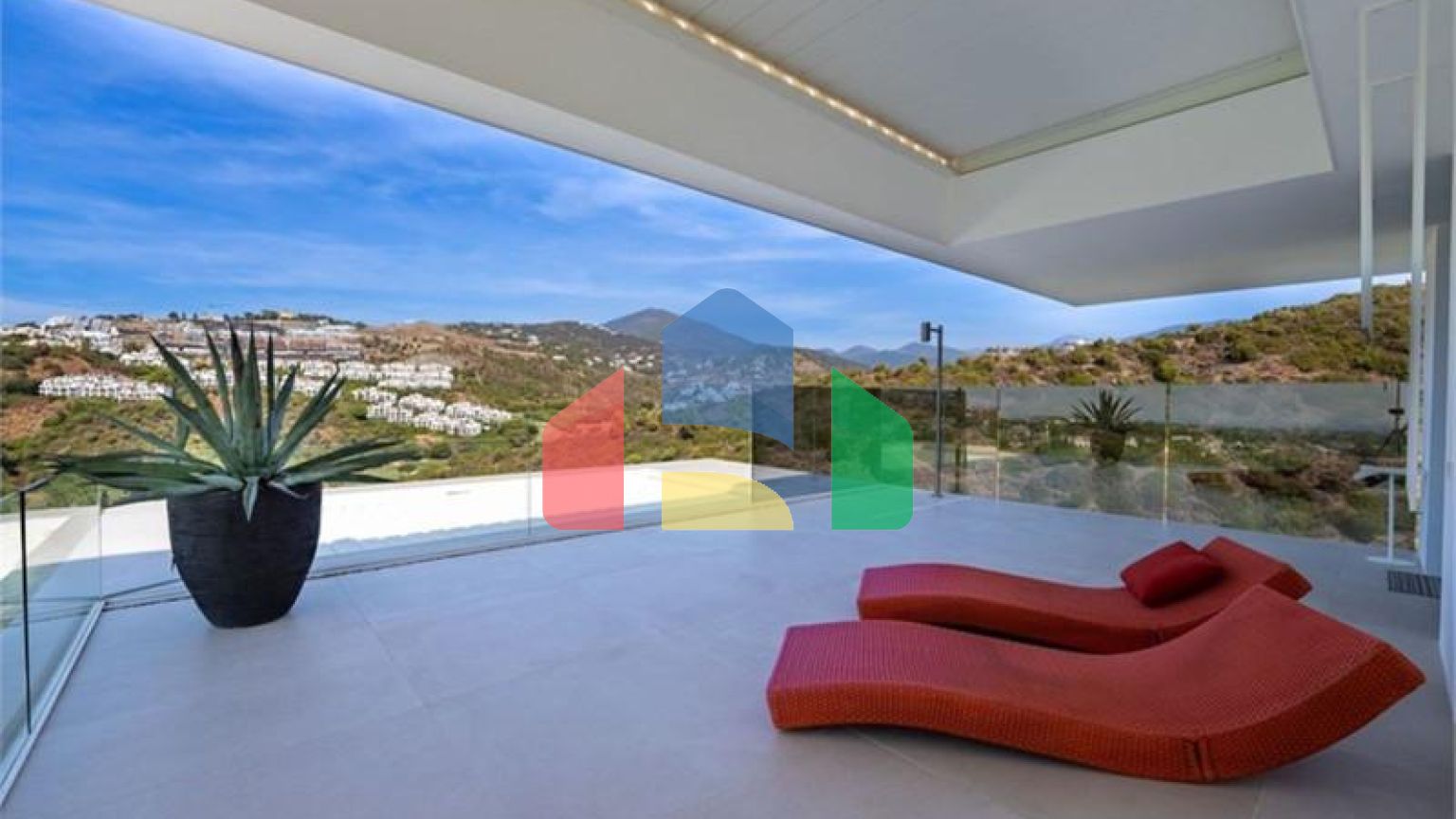 Роскошная Экологичная Вилла с Панорамным Видом в Ла-Кинта