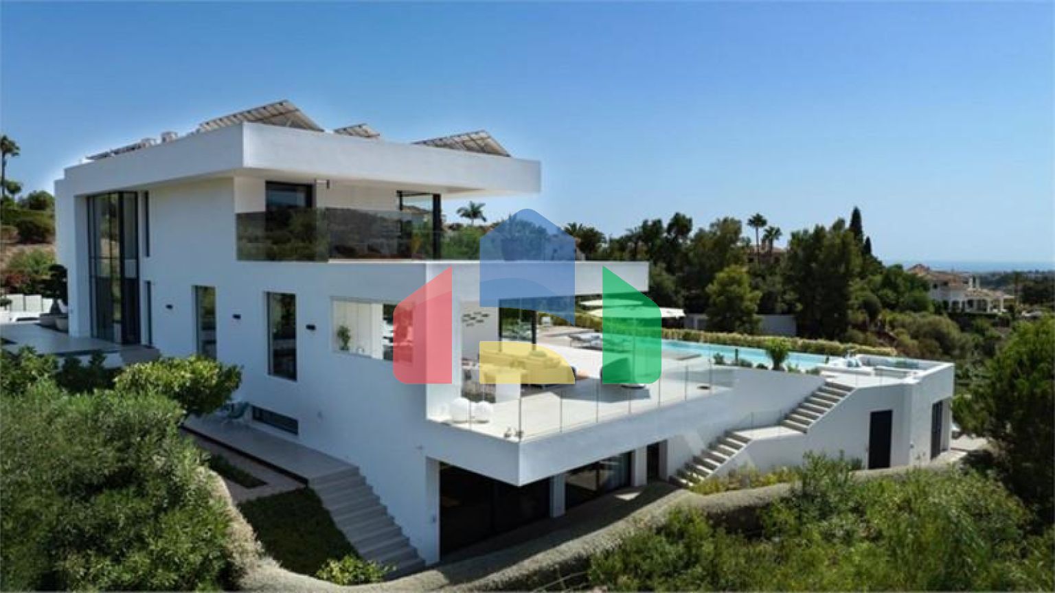 Роскошная Экологичная Вилла с Панорамным Видом в Ла-Кинта