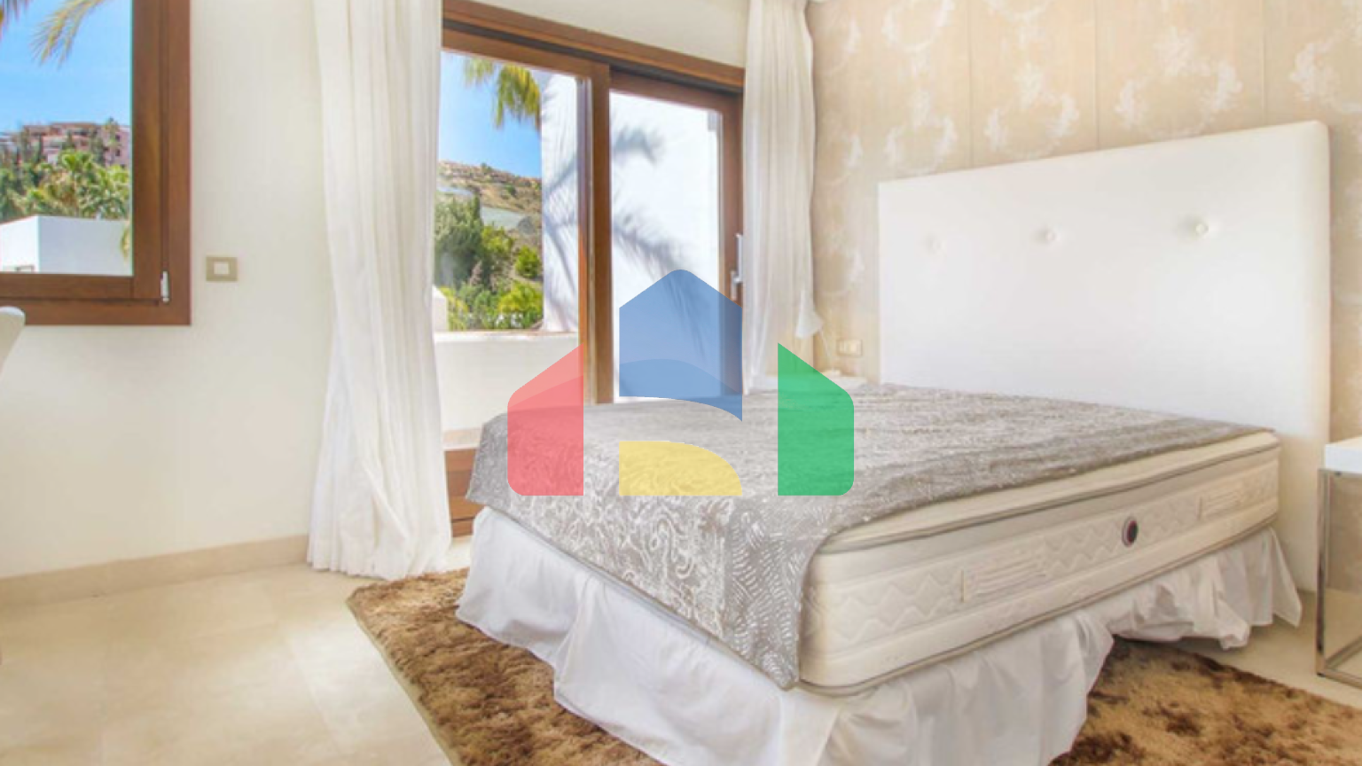 Роскошный Таунхаус с Панорамными Видами в Элитном Комплексе в Бенаавис