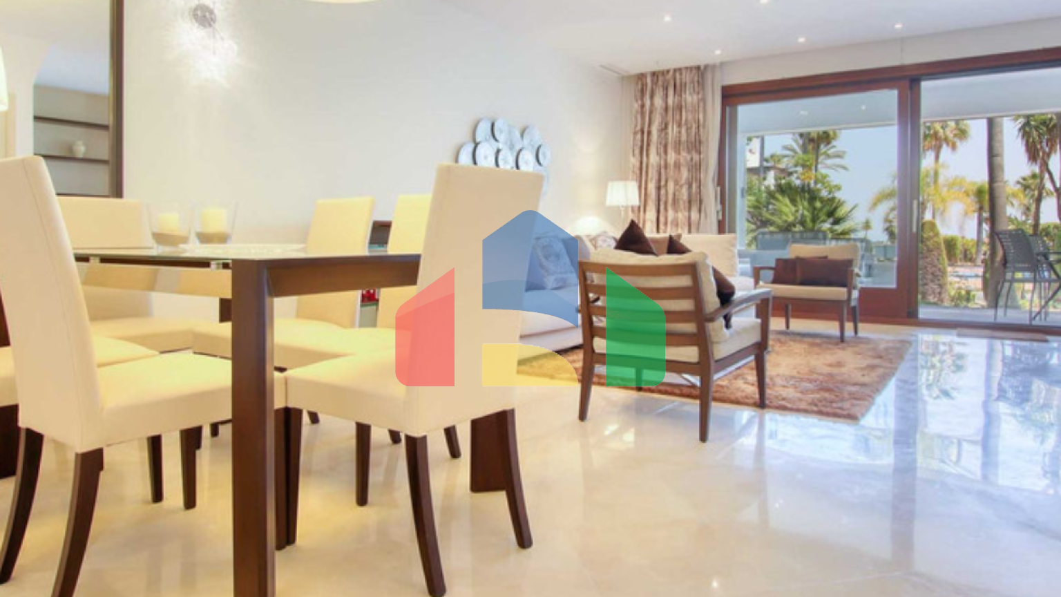 Роскошный Таунхаус с Панорамными Видами в Элитном Комплексе в Бенаавис