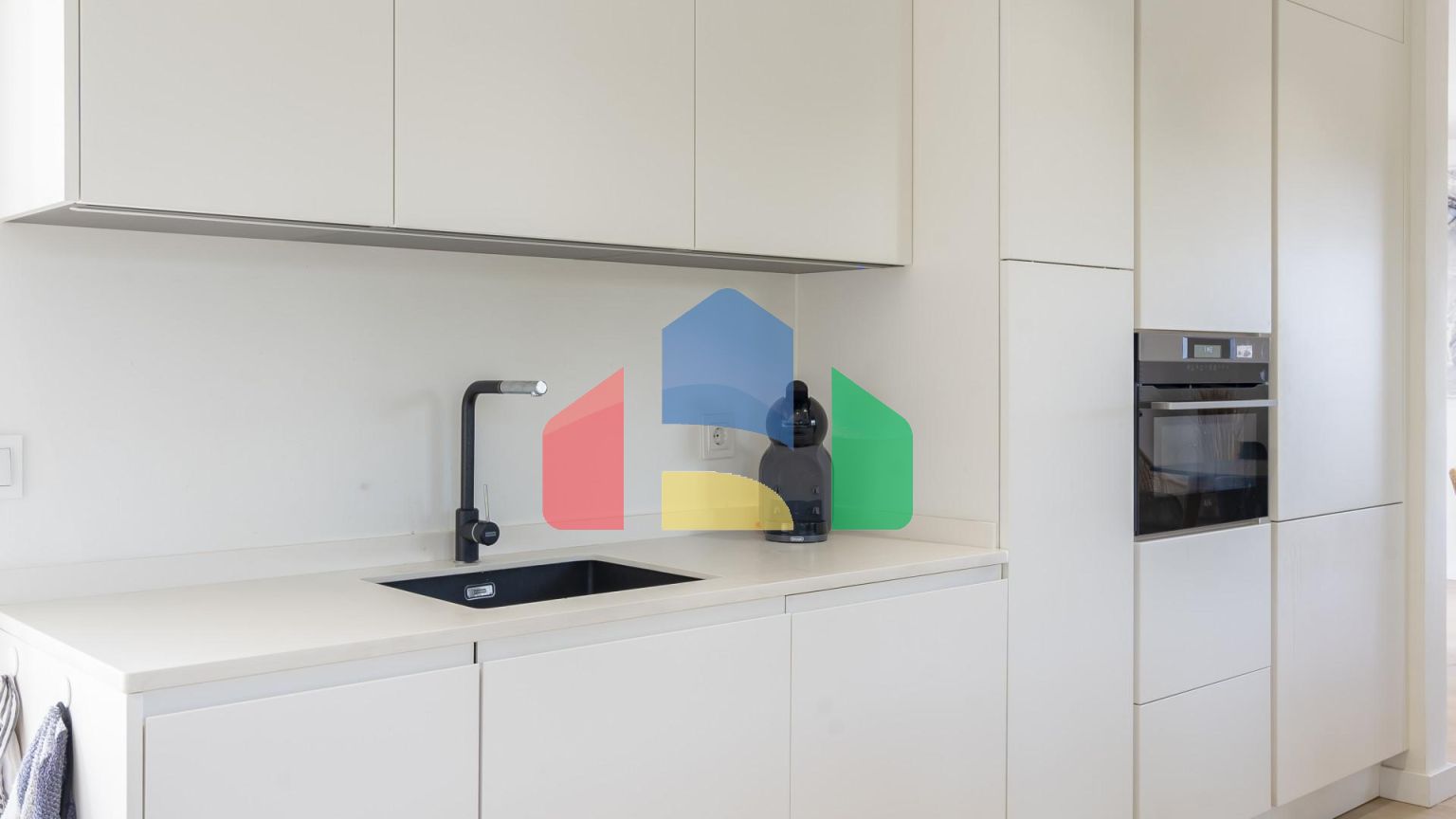 Изысканная обновленная вилла в Эль Параисо Альто