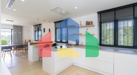 Изысканная обновленная вилла в Эль Параисо Альто