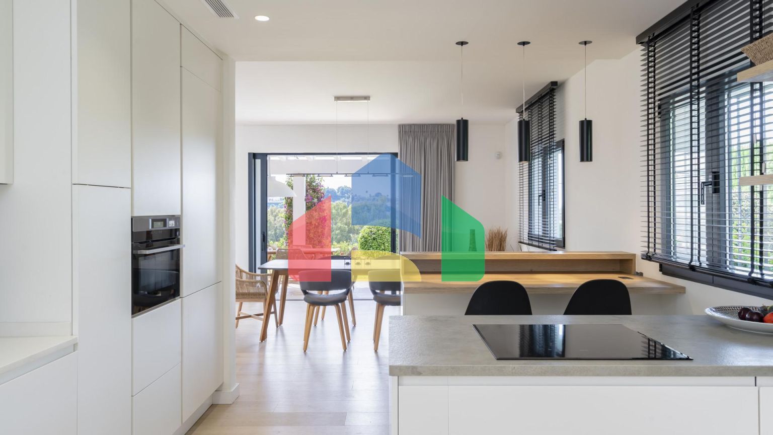 Изысканная обновленная вилла в Эль Параисо Альто