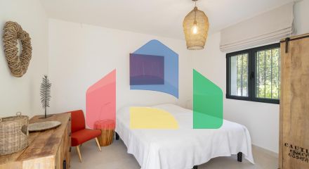 Изысканная обновленная вилла в Эль Параисо Альто