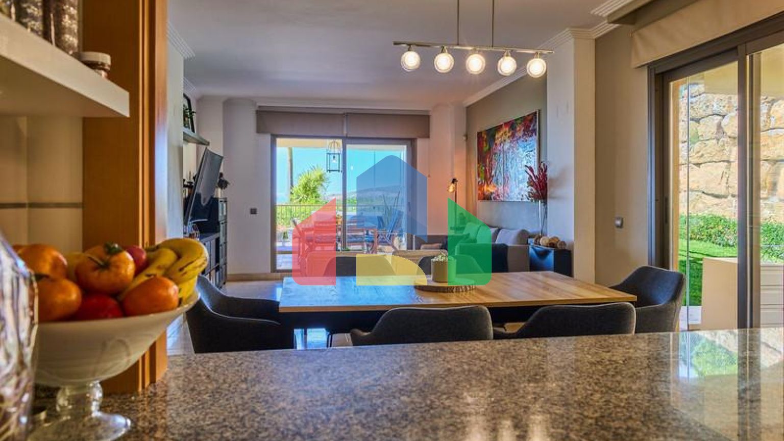 Квартира на первом этаже на продажу в Бенахависе