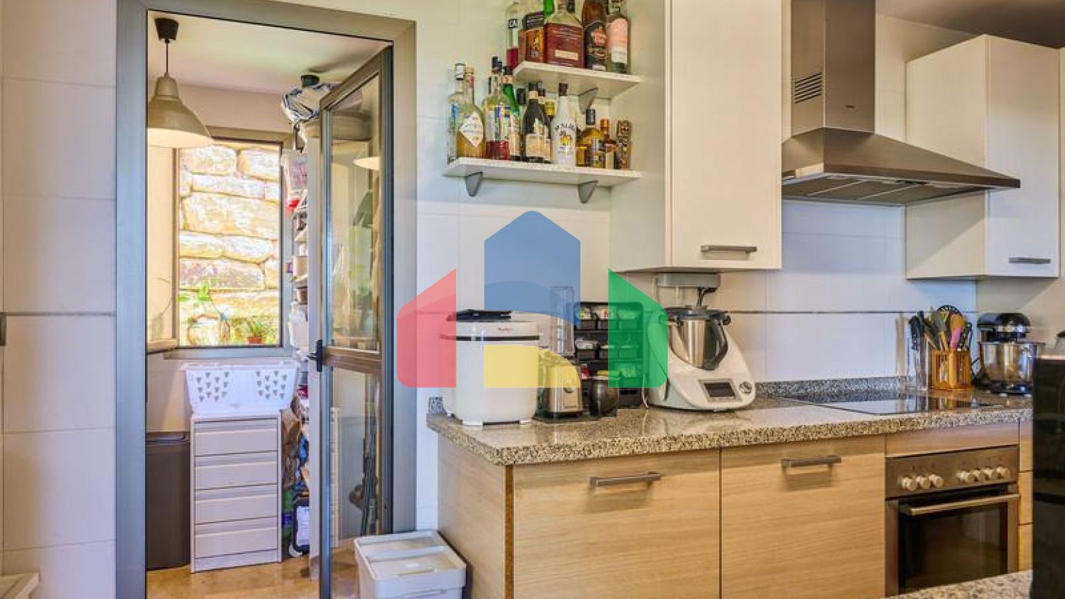 Квартира на первом этаже на продажу в Бенахависе