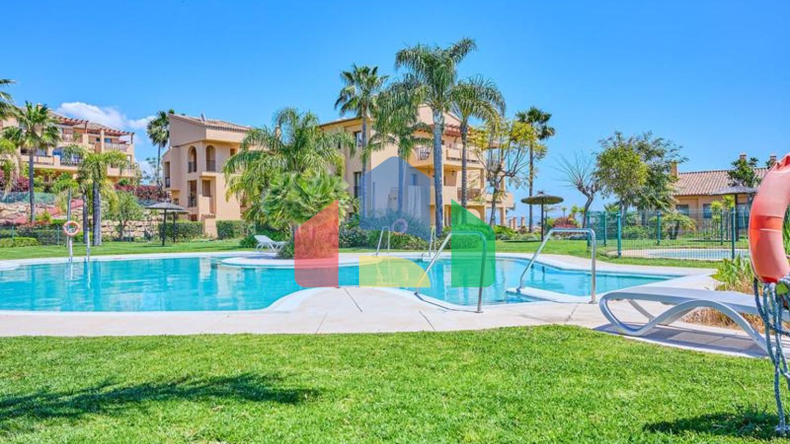 Квартира на первом этаже на продажу в Бенахависе