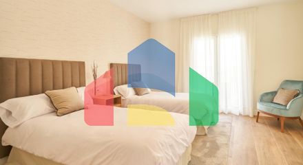 Элегантный таунхаус с 3 спальнями в La Quinta Hills с панорамными видами на гольф-поле.