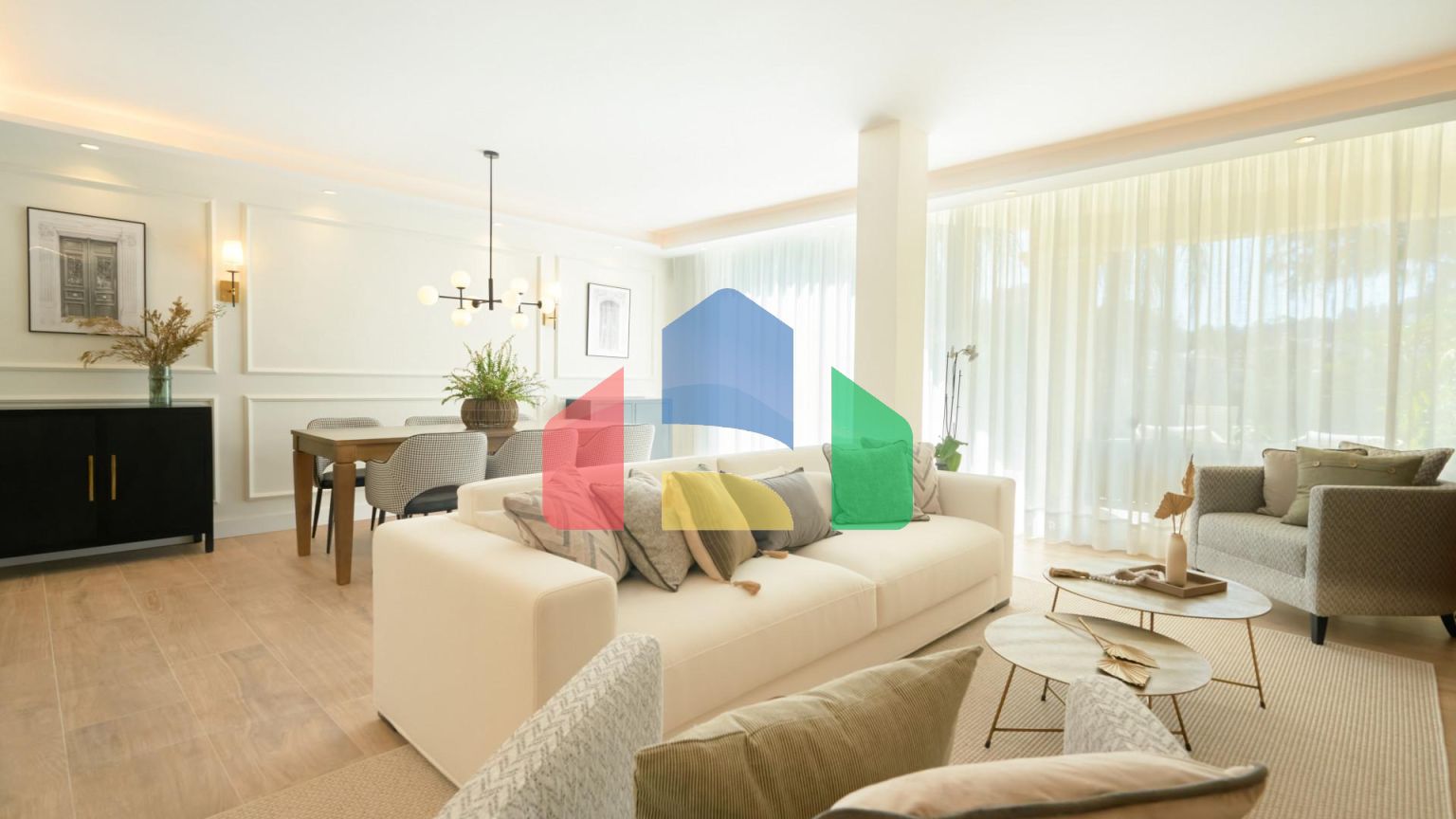 Элегантный таунхаус с 3 спальнями в La Quinta Hills с панорамными видами на гольф-поле.