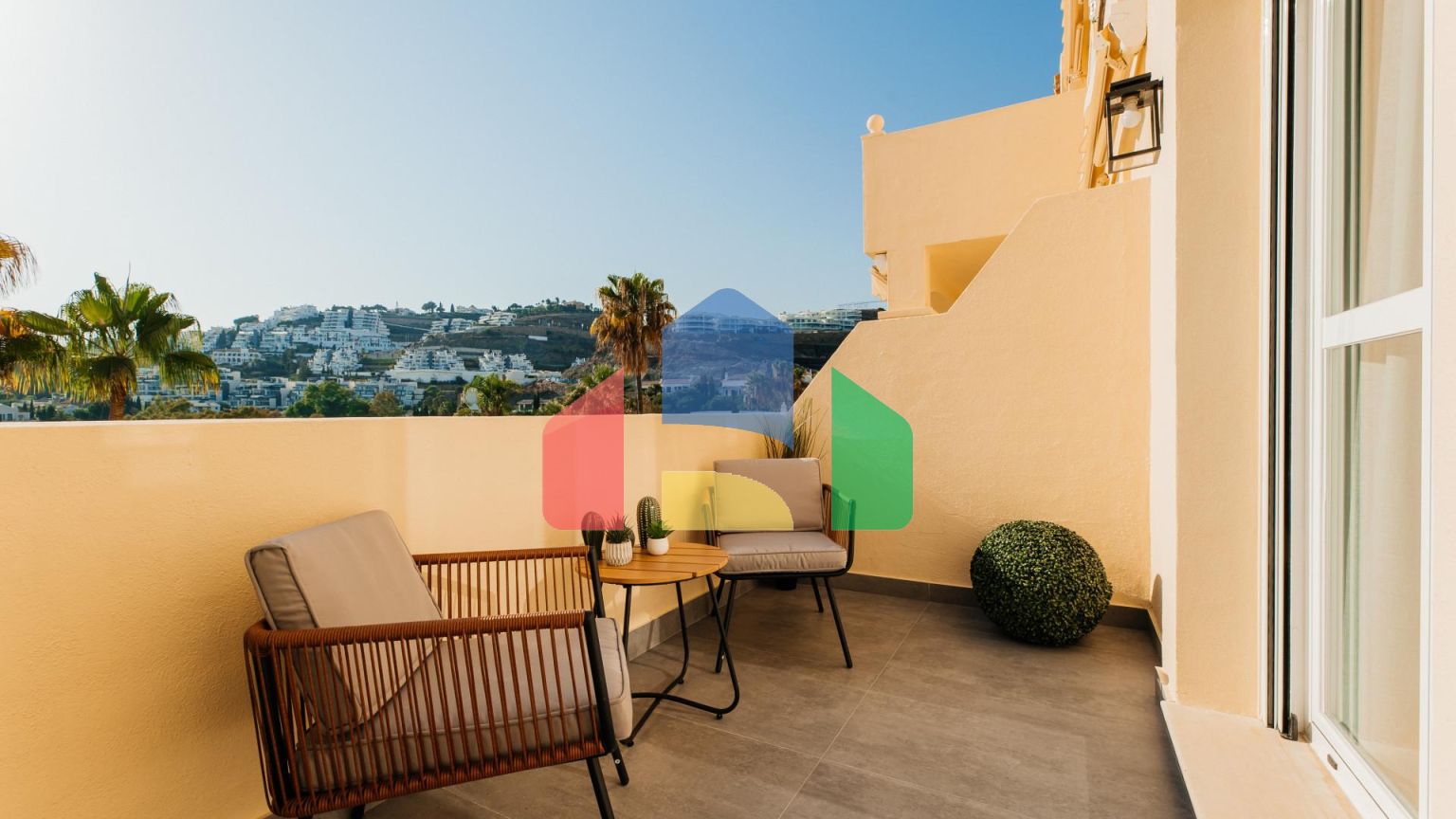 ЭКСКЛЮЗИВНЫЕ АПАРТАМЕНТЫ В РАЙОНЕ LA QUINTA