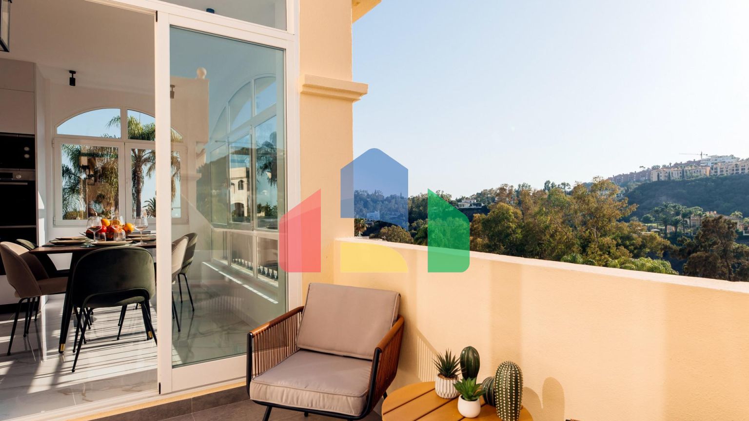 ЭКСКЛЮЗИВНЫЕ АПАРТАМЕНТЫ В РАЙОНЕ LA QUINTA