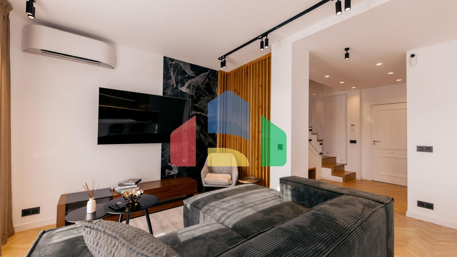 ЭКСКЛЮЗИВНЫЕ АПАРТАМЕНТЫ В РАЙОНЕ LA QUINTA