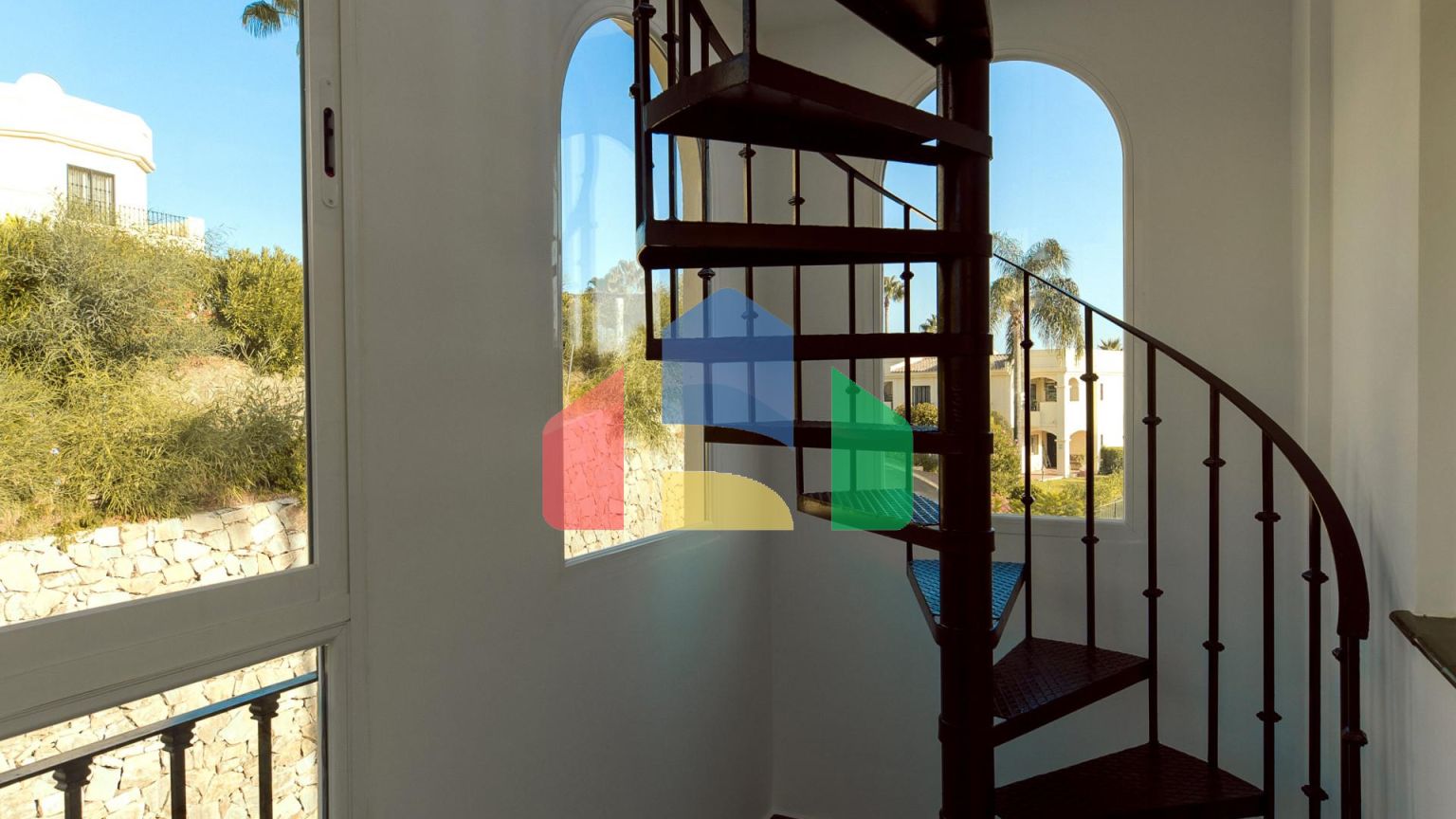 ЭКСКЛЮЗИВНЫЕ АПАРТАМЕНТЫ В РАЙОНЕ LA QUINTA