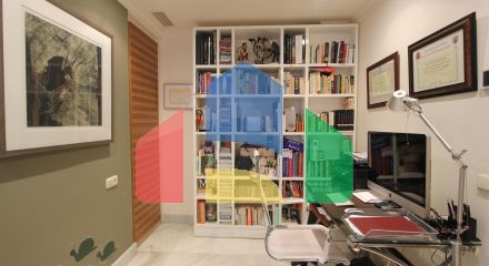 Просторный пентхаус с панорамным видом на море в Бенаависе