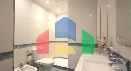 Просторный пентхаус с панорамным видом на море в Бенаависе