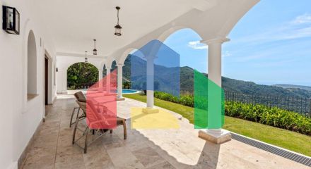 Роскошная вилла с панорамным видом в Бенахависе