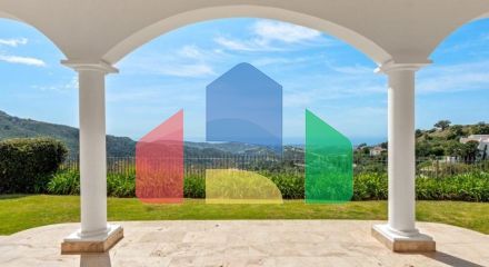 Роскошная вилла с панорамным видом в Бенахависе