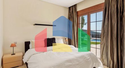 Роскошная вилла с панорамным видом в Бенахависе