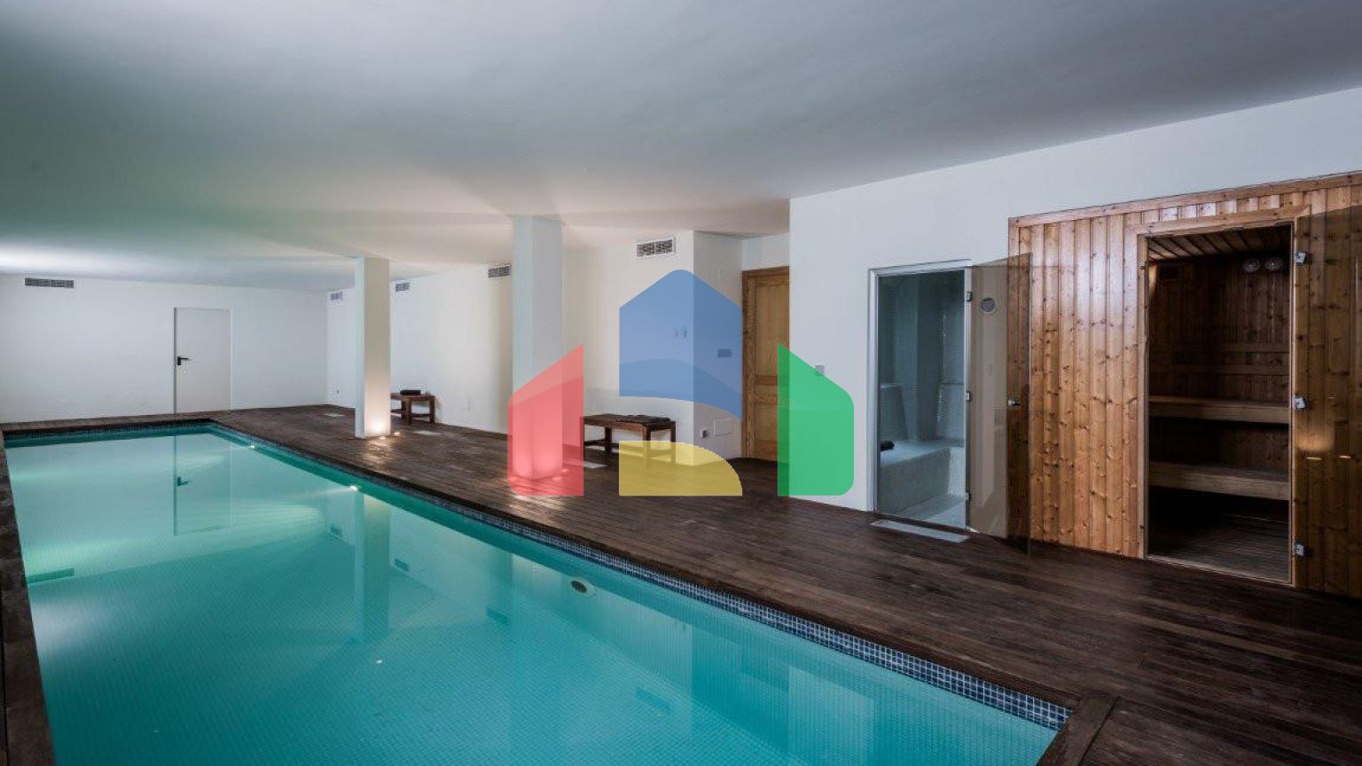 Роскошная вилла с панорамным видом в Бенахависе