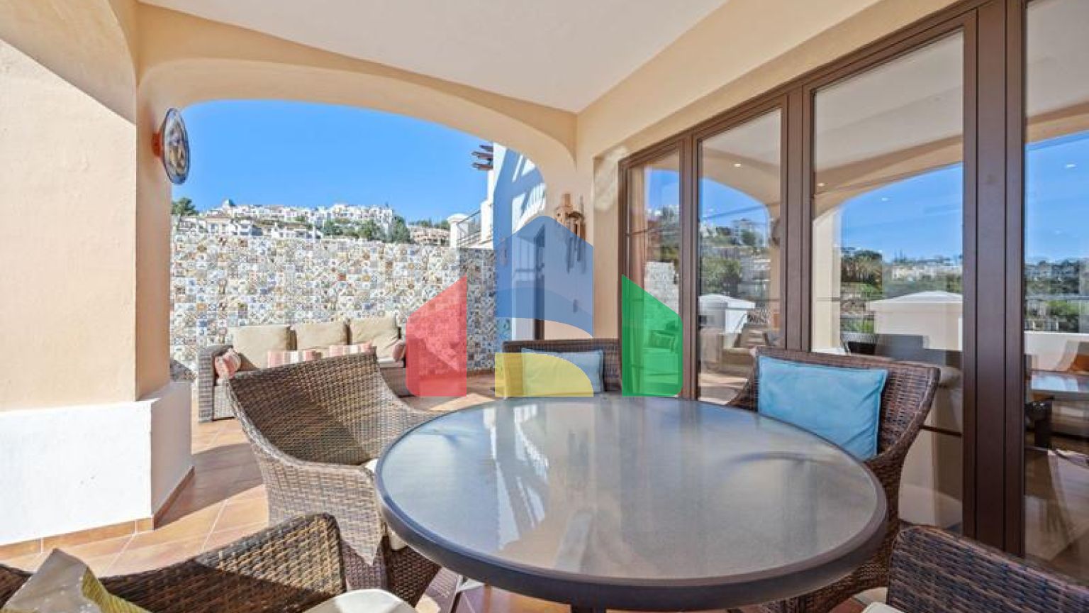 Таунхаус на продажу в Los Arqueros