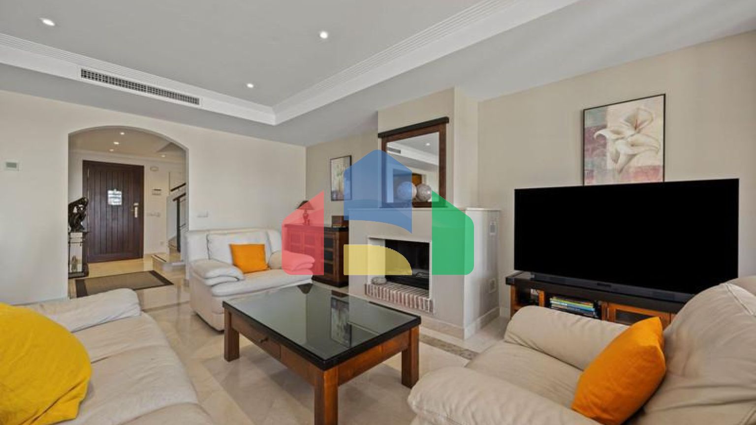 Таунхаус на продажу в Los Arqueros