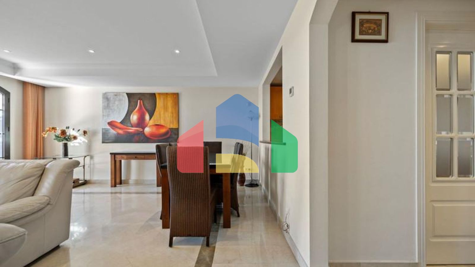 Таунхаус на продажу в Los Arqueros