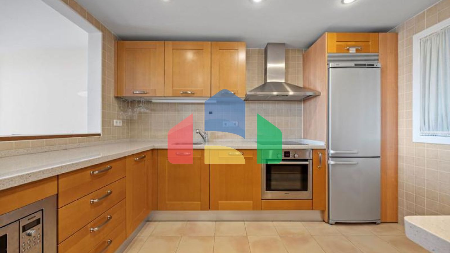 Таунхаус на продажу в Los Arqueros