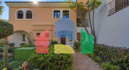 Таунхаус на продажу в Los Arqueros