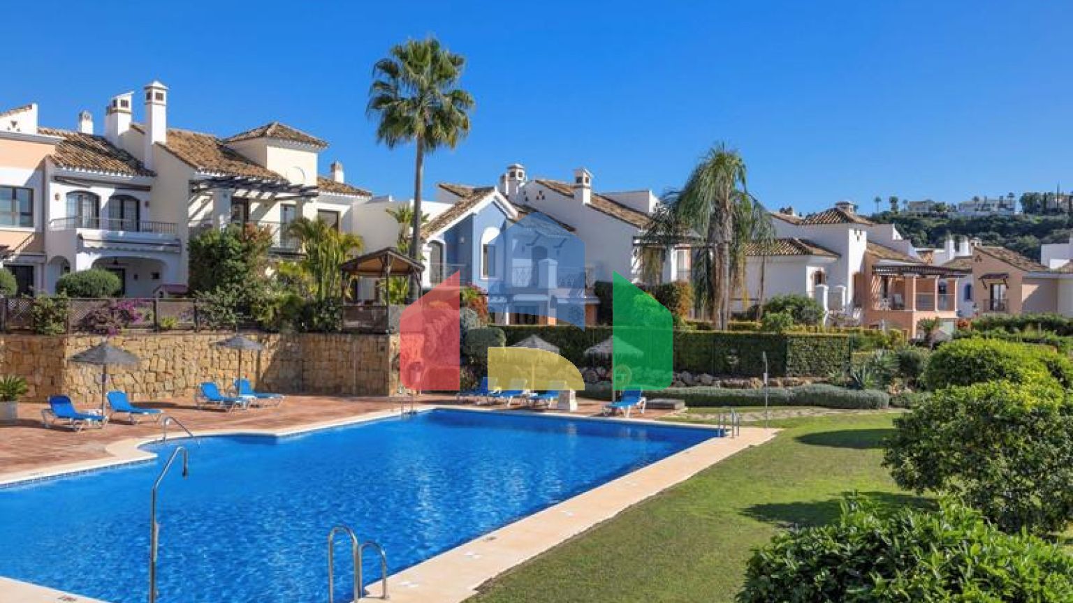 Таунхаус на продажу в Los Arqueros