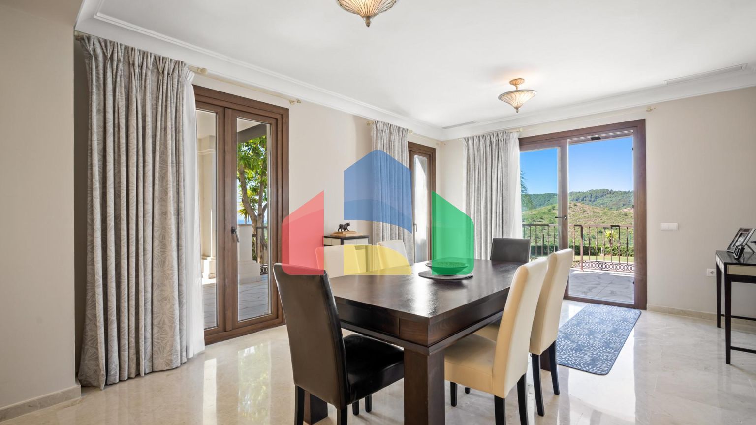 Вилла в Benahavis ID BH9014