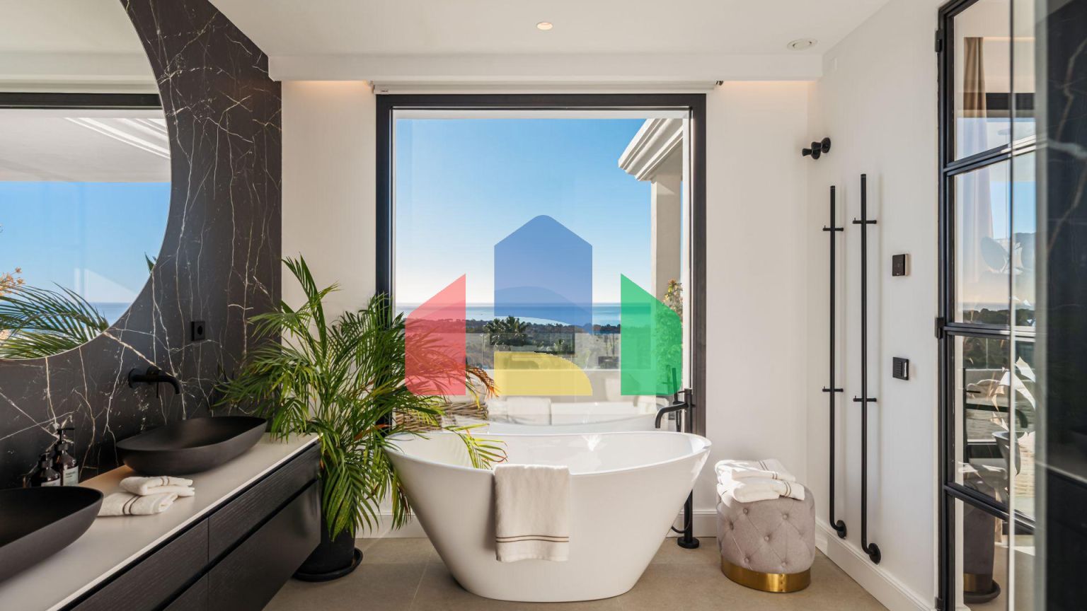 Эксклюзивная роскошная резиденция с панорамным видом в Benahavis