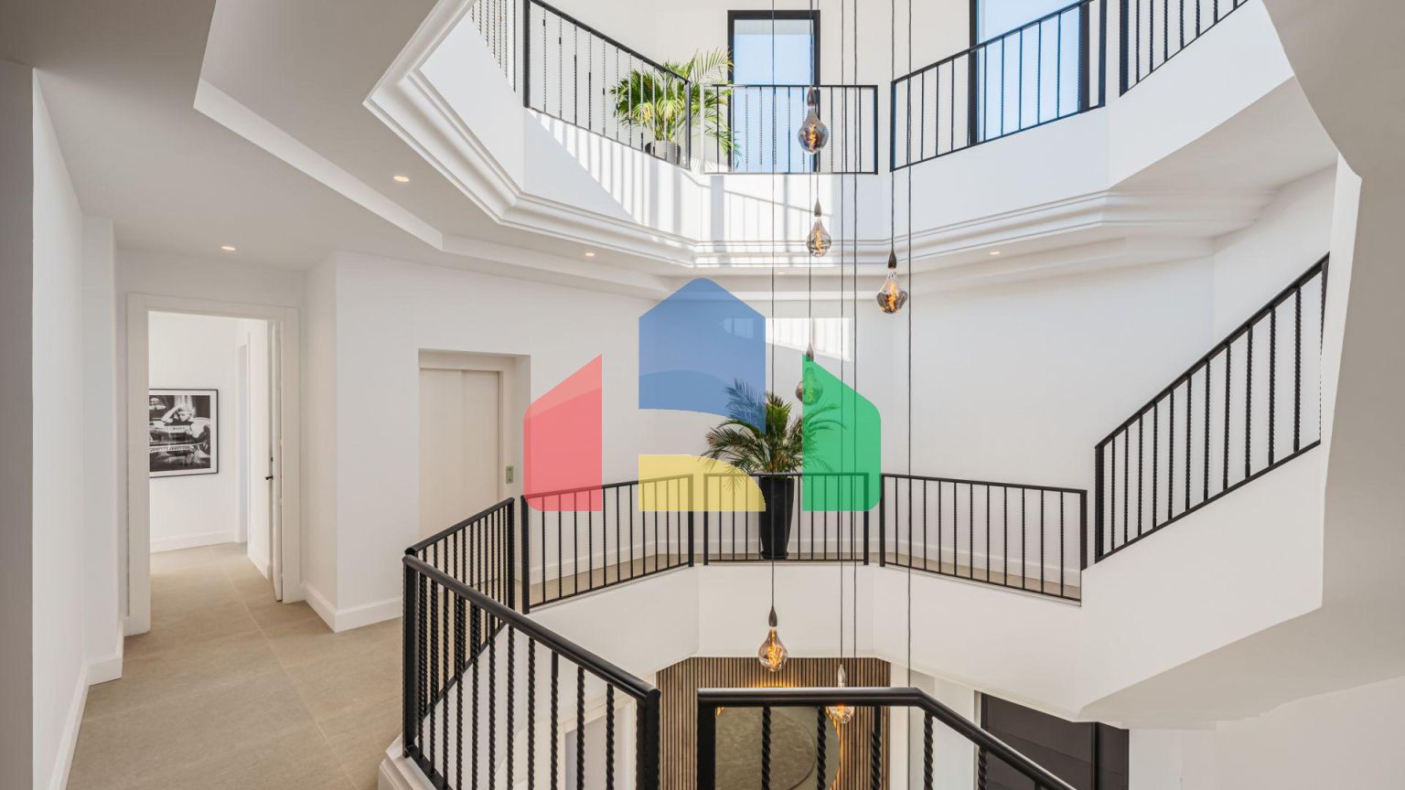 Эксклюзивная роскошная резиденция с панорамным видом в Benahavis