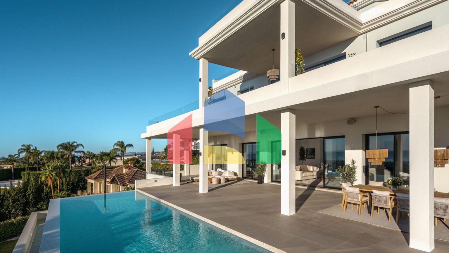 Эксклюзивная роскошная резиденция с панорамным видом в Benahavis