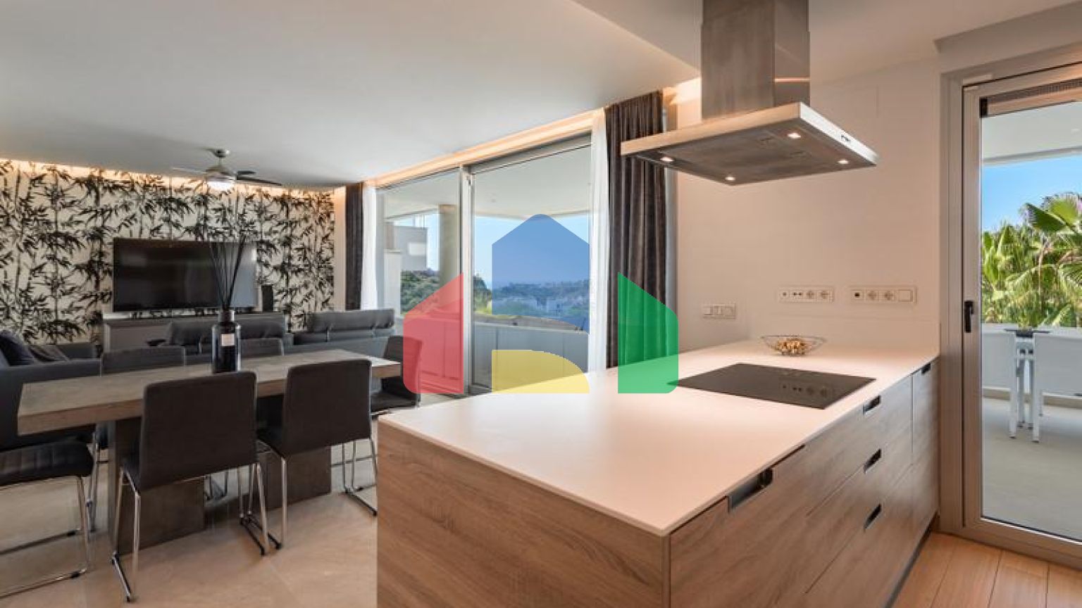 Пентхаус на продажу в Бенахависе