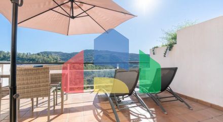 Дуплекс в Бенахависе