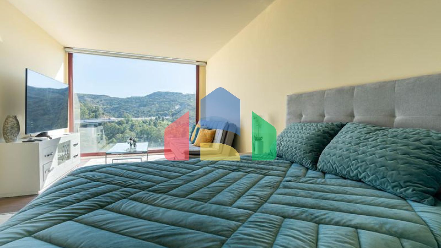 Дуплекс в Бенахависе