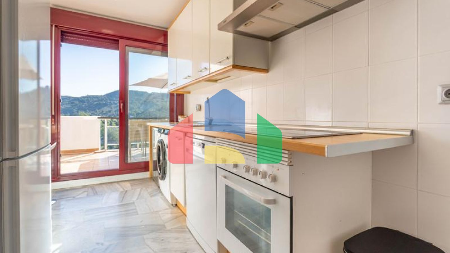 Дуплекс в Бенахависе