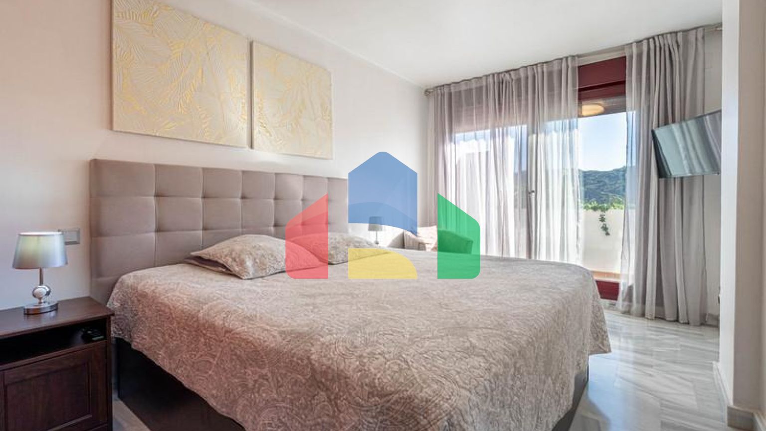 Дуплекс в Бенахависе